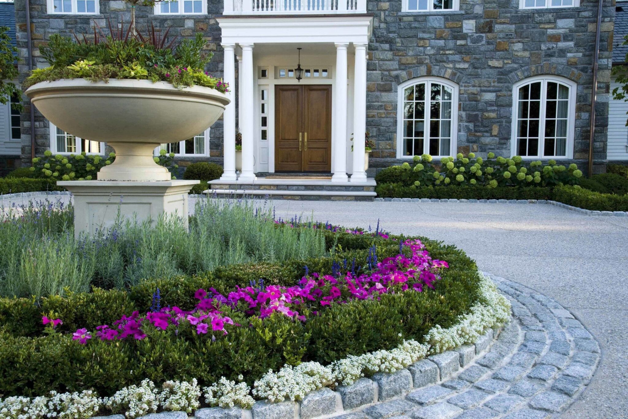 Your Ultimate Guide to Spring Landscape Color
