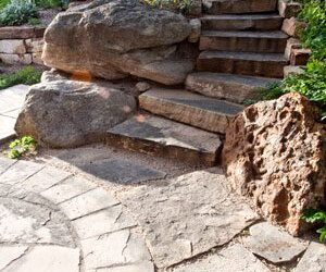 Access Through Slopes: Landscape Steps and Walkways