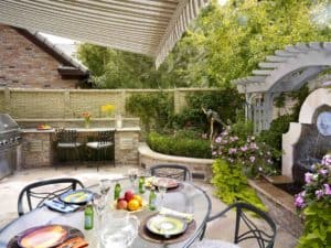 Lifescape - Denver outdoor kitchen and dining area