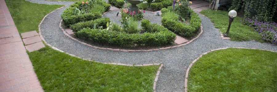 The Knot Garden: Blending Geometric Design and Nature