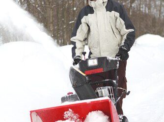 Selecting the right Snow Thrower for your Needs