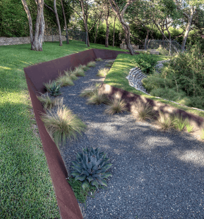 Blog Featured – Ideas for Elegant Landscape Edging