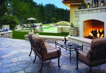 Decorative Design Features for the Summer Xeriscaped Landscape