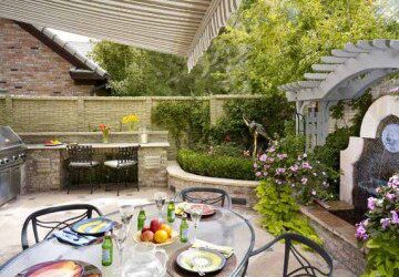 Designing Intimate Outdoor Rooms for Homes