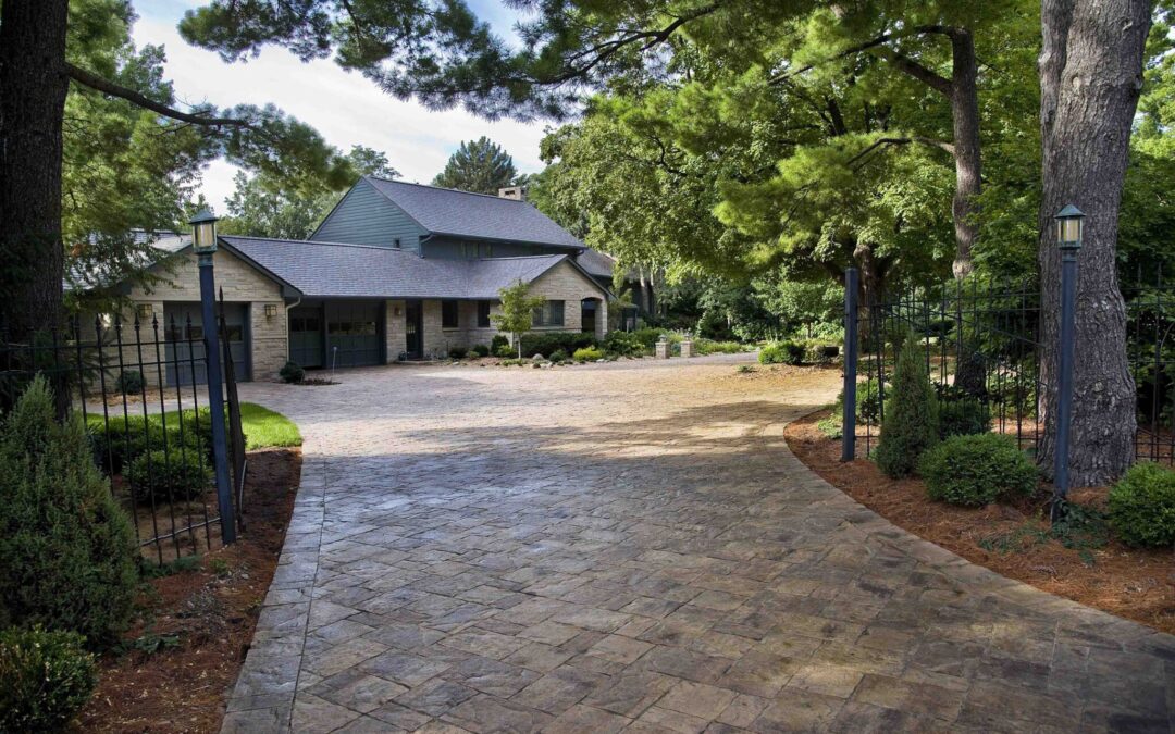 Paver Systems for Hardscapes