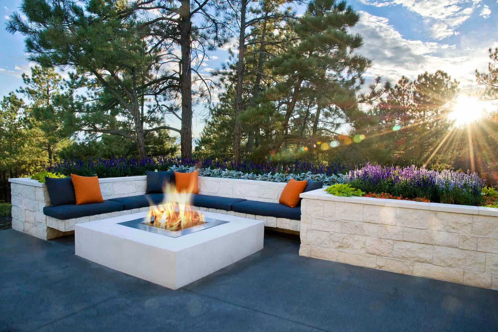 Blog Featured – Top Fire Feature Trends for Your Colorado Landscape