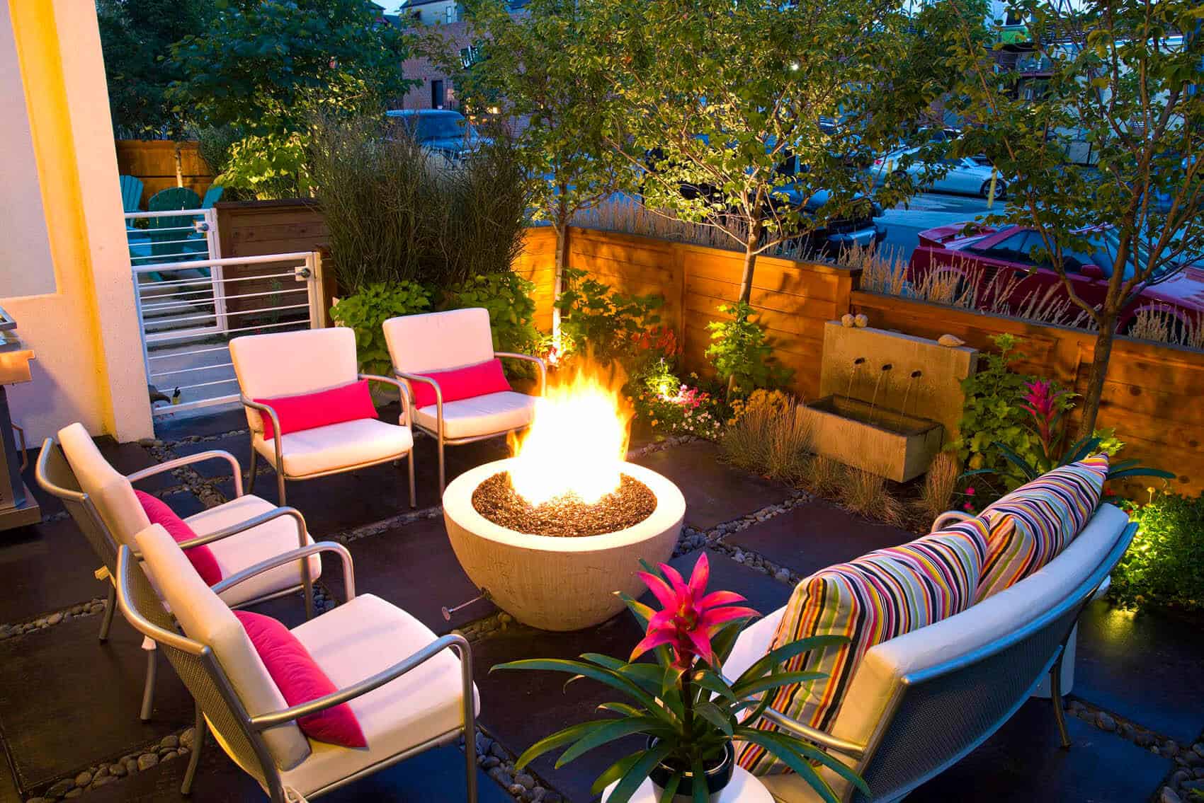 Blog Featured – Designing Outdoor Rooms for Year-Round Entertaining