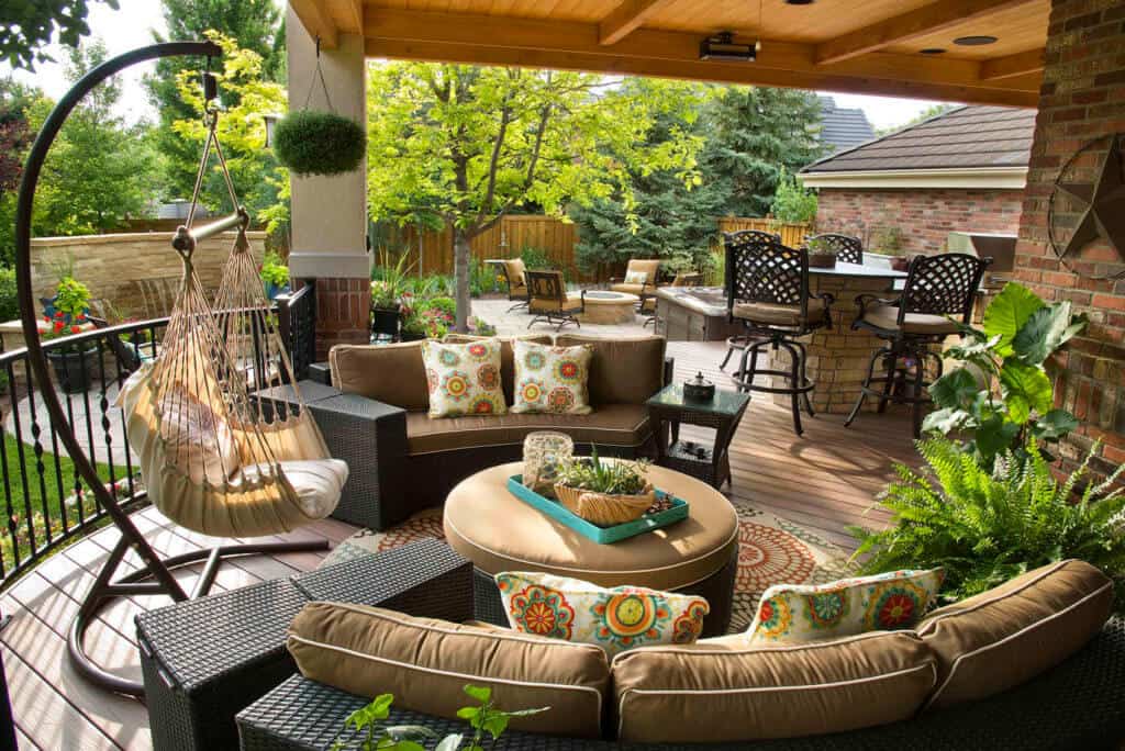 Small Space Outdoor Furniture for Decks & Patios