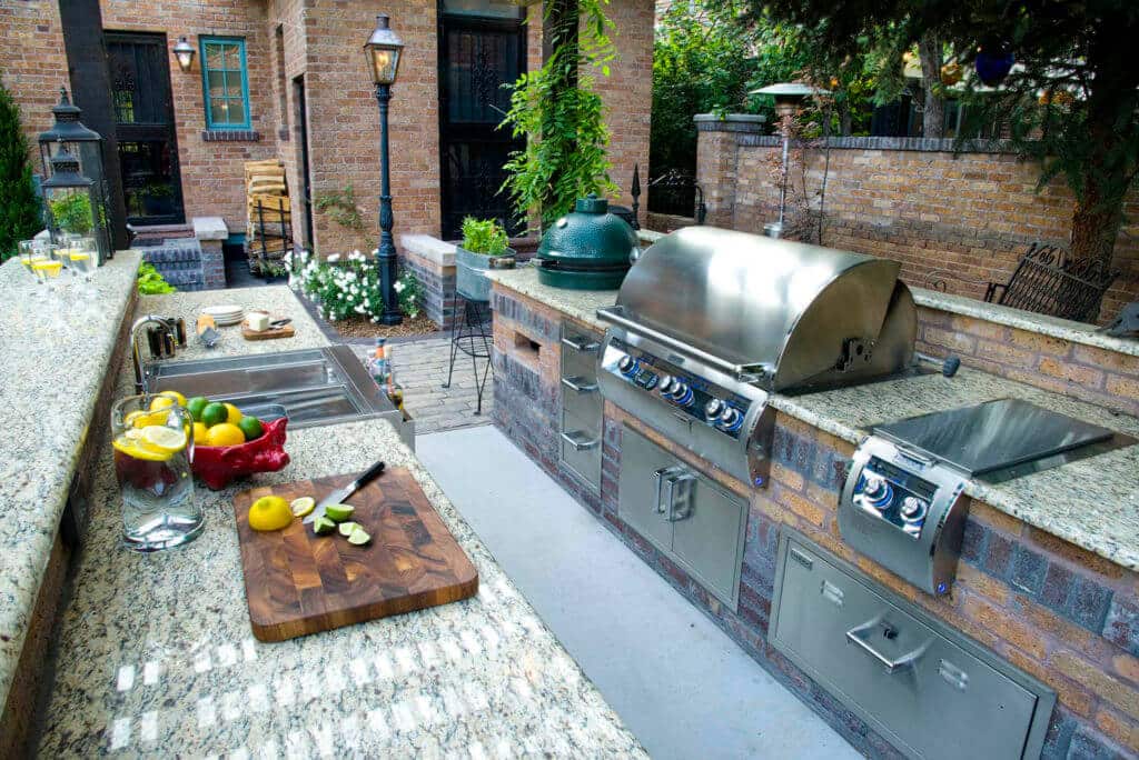 Outdoor-Kitchen