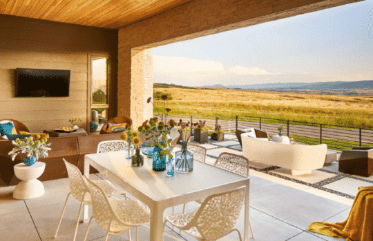 New Outdoor Kitchen & Dining Trends to Dine For