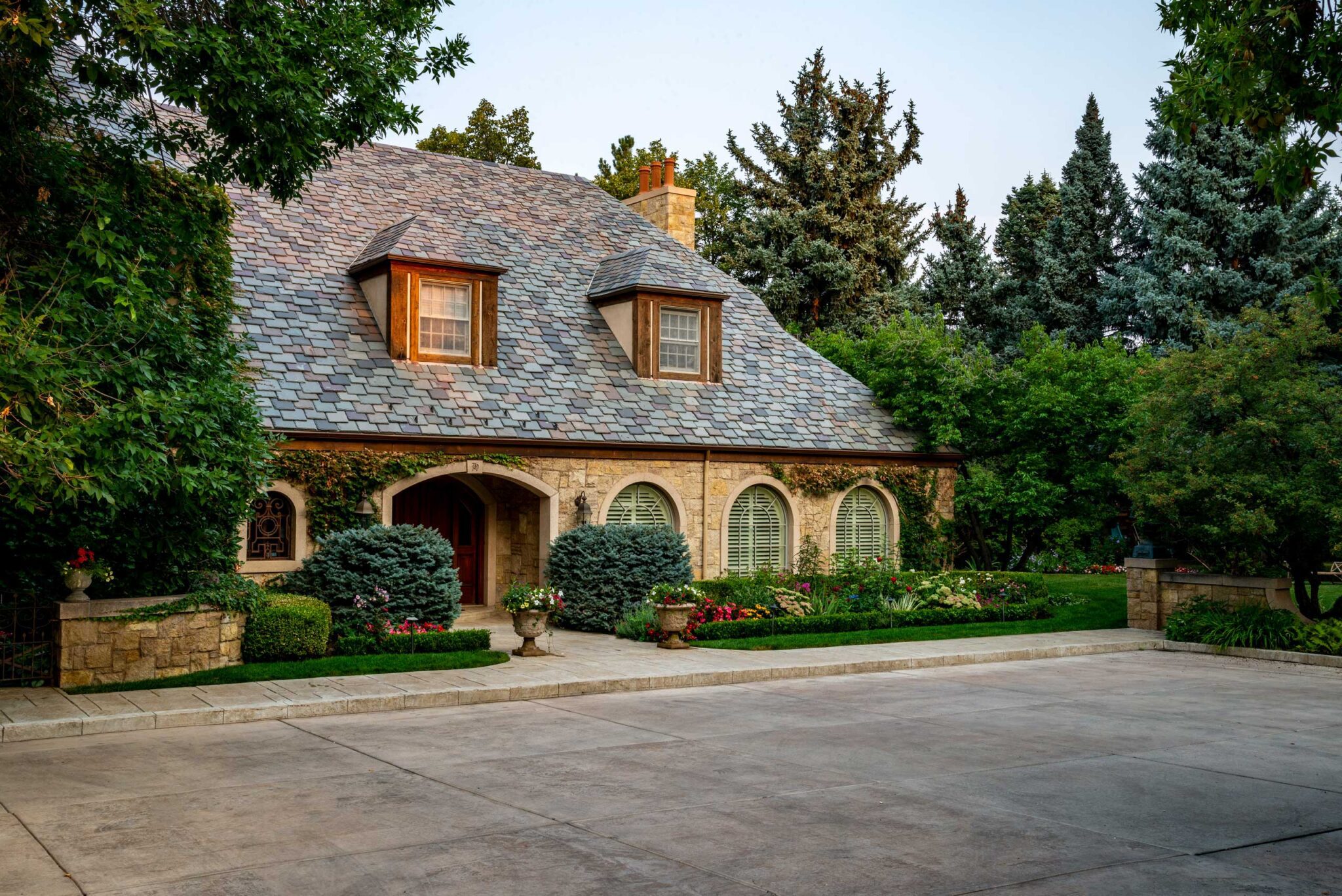 Cozy Cottage Lifescape Colorado