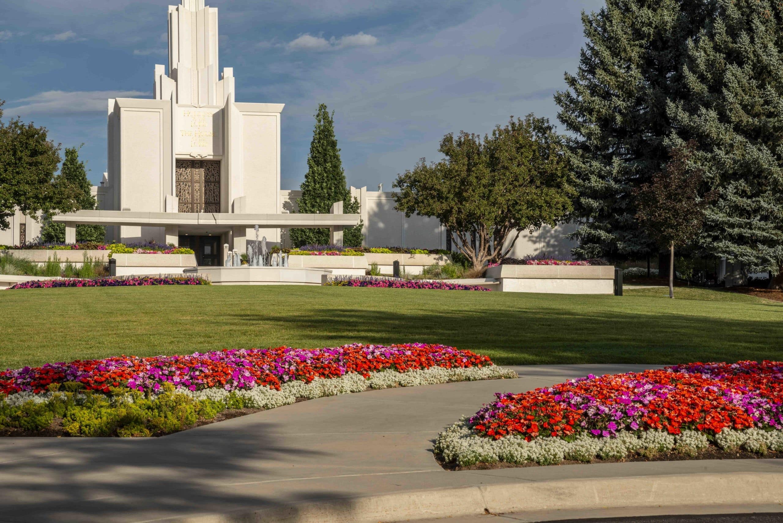 Sacred Grounds Lifescape Colorado