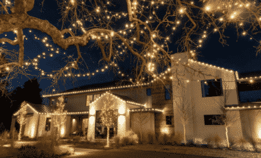 Blog Featured – Holiday Decor Making Spirits Bright