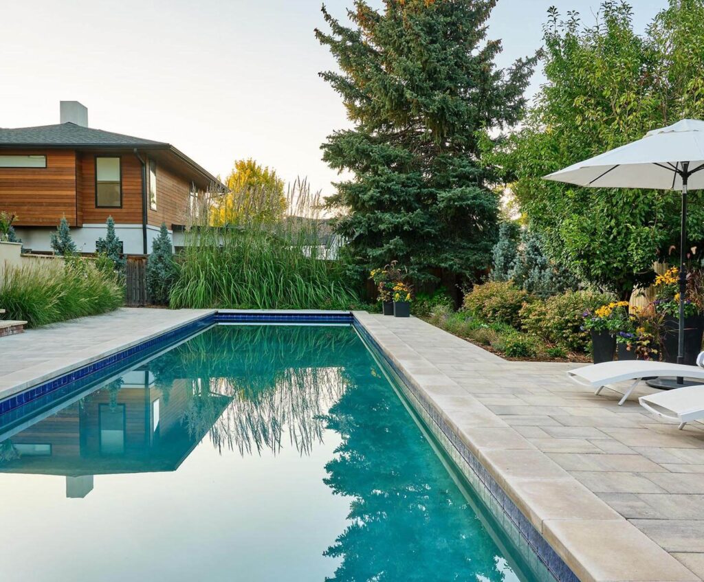 lap of luxury spa hot tub design and custom construction